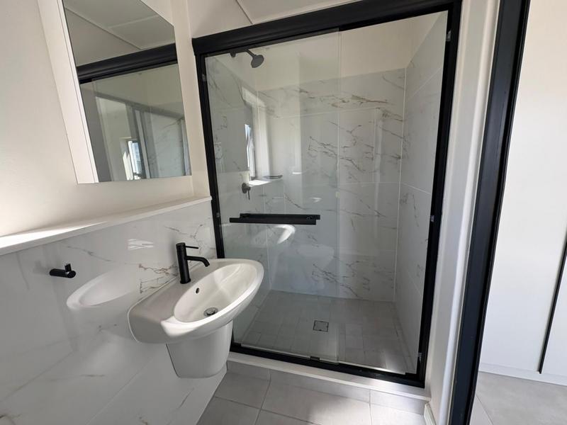 To Let 2 Bedroom Property for Rent in Sandown Western Cape
